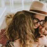 A pszichológusok megneveztek egy dolgot, ami szerintük akadályozza az idősebb